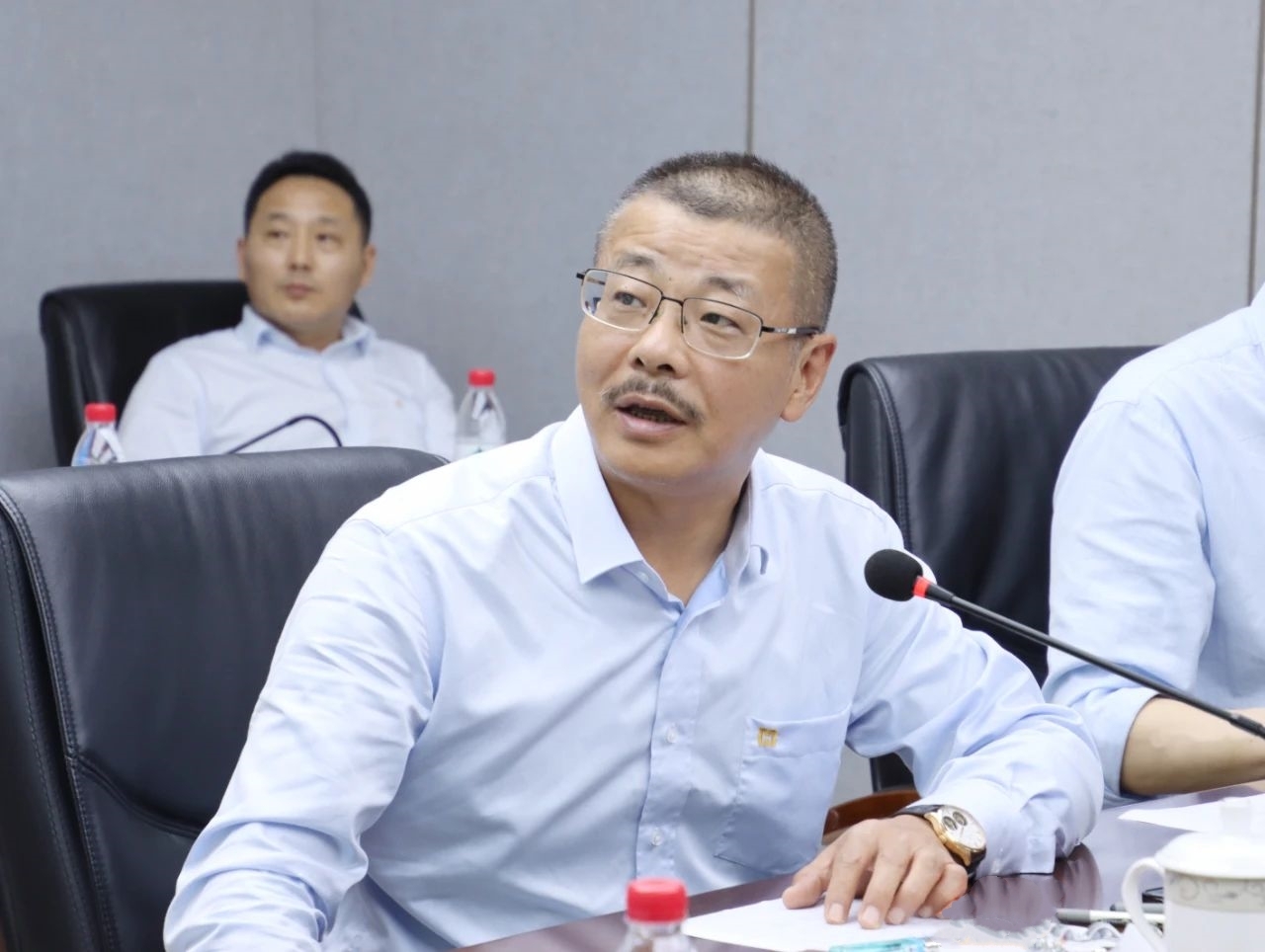 1705375859975089.jpg 海南(nan)矿业學(xué)习贯彻海南(nan)省委(wei)八届四次全会精(jīng)神 推動(dòng)高(gao)質(zhi)量髮(fa)展(zhan)2_副本(ben)_副本(ben).jpg