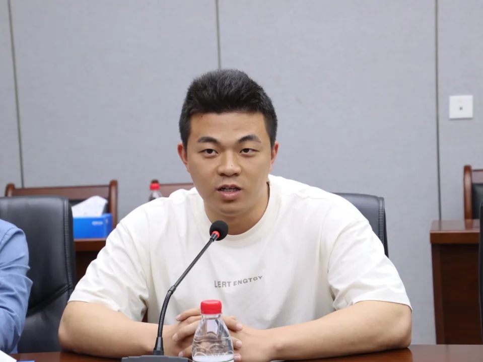 4名(míng)員(yuan)工(gong)即将启程(cheng)前(qian)往马里 支援Bougouni锂矿建(jian)設(shè)3.jpg