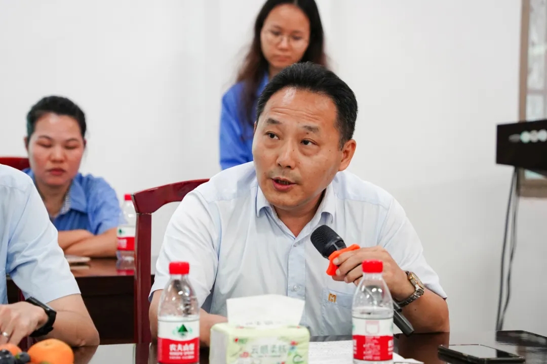 1719828179640580.jpg 海南(nan)矿业召开“七一(yi)”座谈会6.jpg